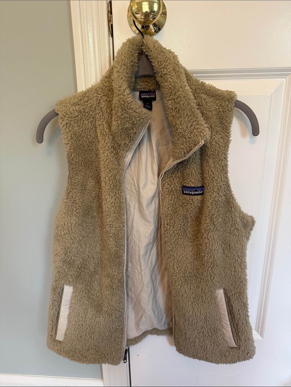 Patagonia Taupe Plush Fleece Vest SMALL